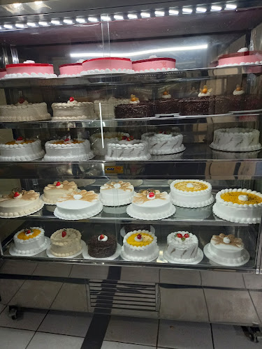 Pastelería Heladería SADELI - Gastronomía y hostelería