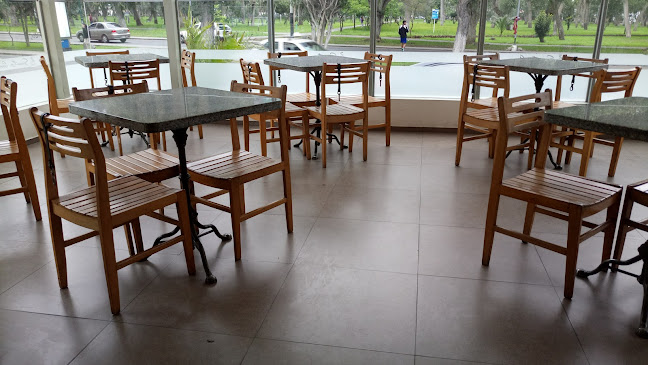 Comentarii opinii despre Santa Ana Cafetería