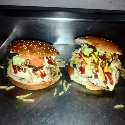 MONTAGU hamburguesas - Chaclacayo