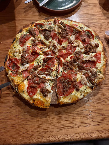 ARAVI Pizzeria - Cusco