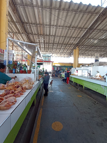 Opinii despre Mercado de Paucarbamba în Amarilis - Gastronomía y hostelería