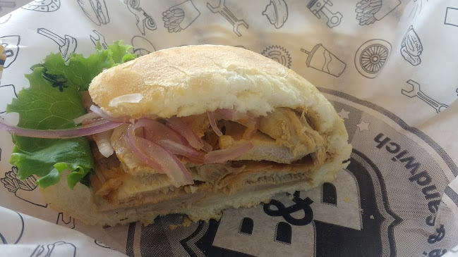 Av. Caminos del Inca 3545, Lima 15039