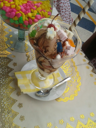 Heladería Fiesta De Colores Bellavista - Gastronomía y hostelería