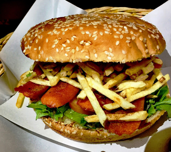 Comentarii opinii despre Monchis Burgers & More