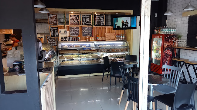 Opinii despre Marc Back Cafeteria Pasteleria Fina în Víctor Larco Herrera - Gastronomía y hostelería