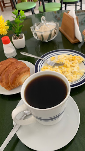 Encantos de la Bella - Juguería/Cafetería/Heladería