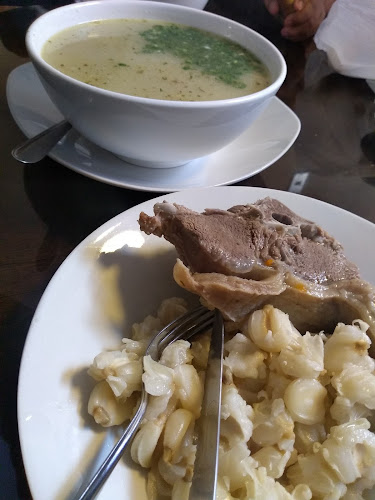 Casa de los Caldos Acuario - Huancayo