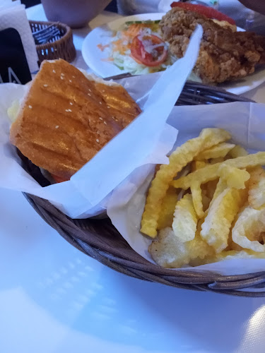 Opinii despre El Mordisco în Tumbes - Gastronomía y hostelería