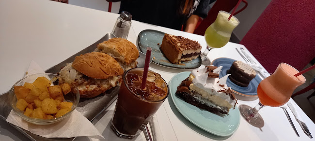 Sasha Pasteles - José Leonardo Ortiz