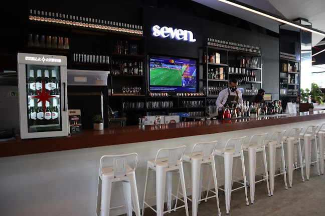 Opinii despre Seven Lounge Bar în Chiclayo - Gastronomía y hostelería