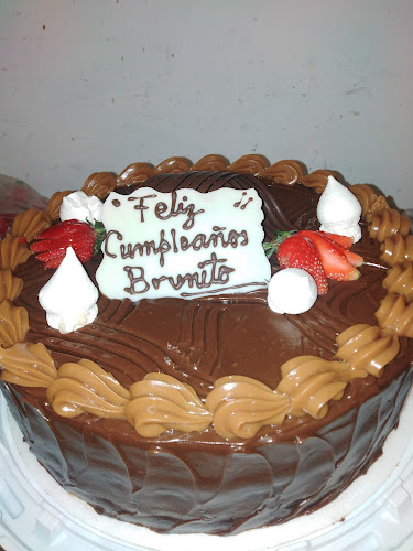 Opinii despre Pastelería y Panadería Suspiros în Cusco - Gastronomía y hostelería