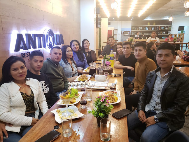 Comentarii opinii despre Antiqua Resto Bar