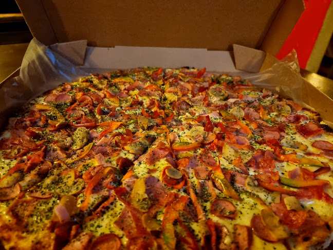 ARAVI Pizzeria - Gastronomía y hostelería