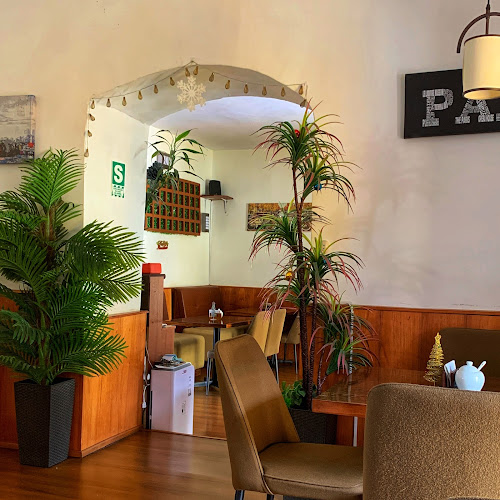 Aroma's Café & Crepes - Gastronomía y hostelería