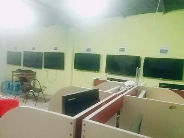 Opinii despre Cabinas y Heladeria - Net Zone în Viviate - Gastronomía y hostelería