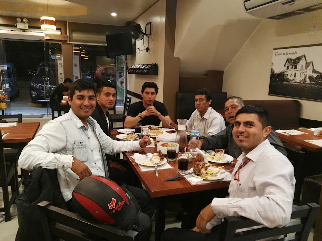 Pollería "Viva Chicken” - Huacho