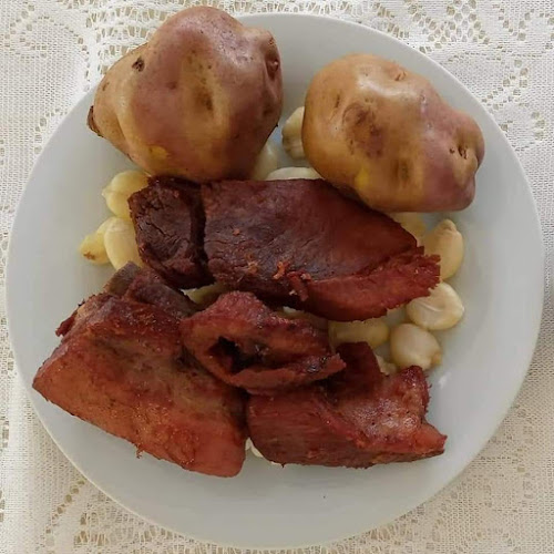 Chicharronería "Doña Inés" Huancayo - Perú - El Verdadero Sabor Huanca - Gastronomía y hostelería