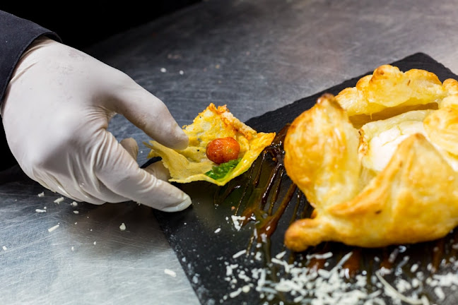 Qué Rico Restaurante Playa de San Juan - Gastronomía y hostelería