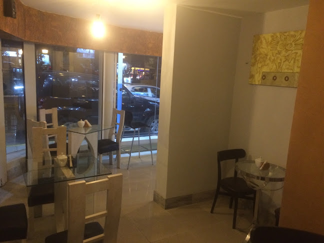 JF42+299 Urbano, Arequipa 04014