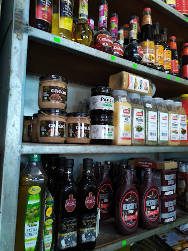 Mercado de Comida Típica - Gastronomía y hostelería