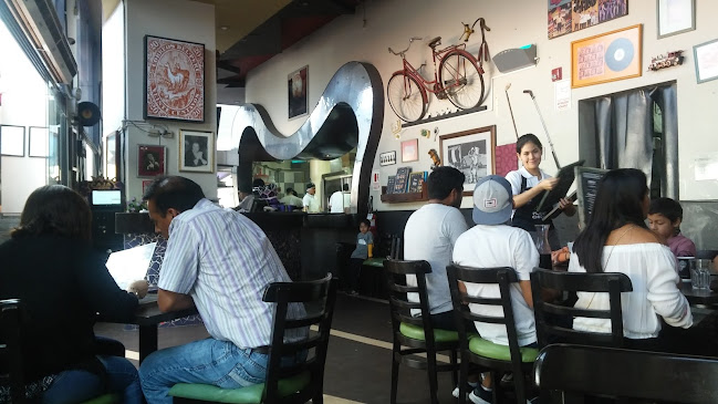 Planet Chicken - Independencia