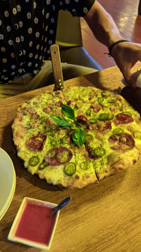 Mama Santusa Pizzeria - Gastronomía y hostelería