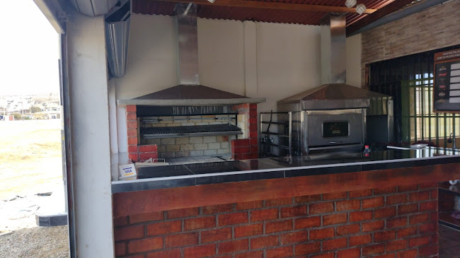 Pollería Entre Brasas - Gastronomía y hostelería