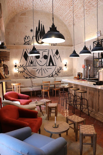 Calle Santa Catalina 300b1, Arequipa 04001