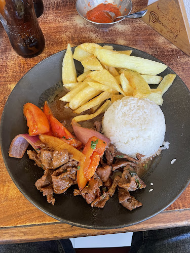 Huacafuckingchina Restobar - Huacachina