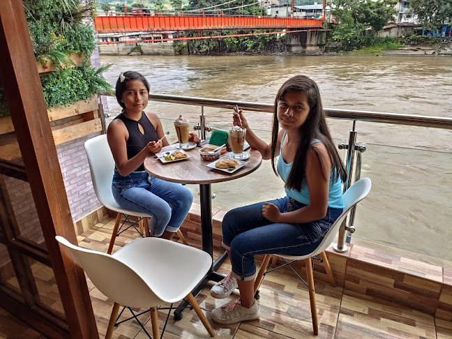 A 20 metros del puente corpac, carretera a la Cueva de las LECHUZAS, Tingo María 10131