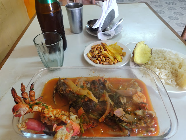 XR3V+G37, Huarmey 02650