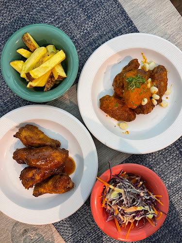 La Plaza Bar & Grill - Gastronomía y hostelería