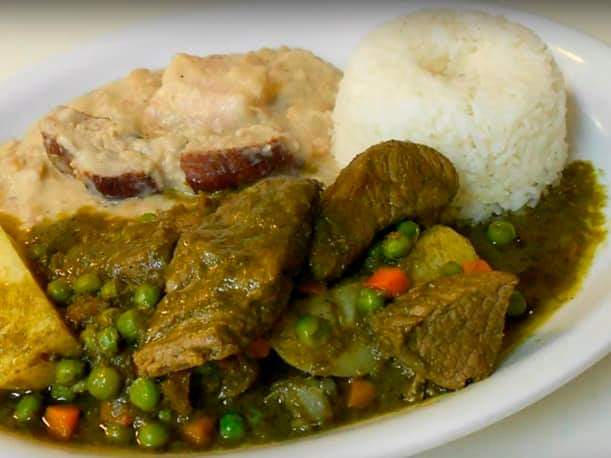 Piscina J&R Huamani - Gastronomía y hostelería