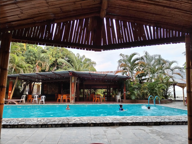 Complejo Turístico "Selvático Edén" - Gastronomía y hostelería