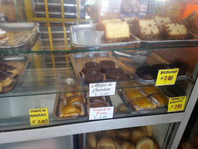 Comentarii opinii despre Panaderia Pasteleria Helen I S.R.L