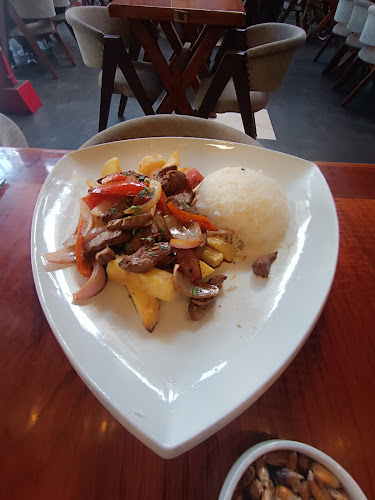 Opinii despre Santiago's Restaurant în Tacna - Gastronomía y hostelería