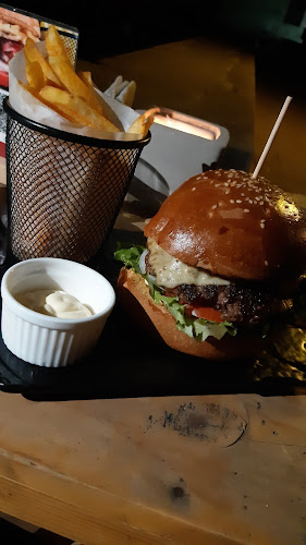 Maska Subs Food & Drinks - Gastronomía y hostelería