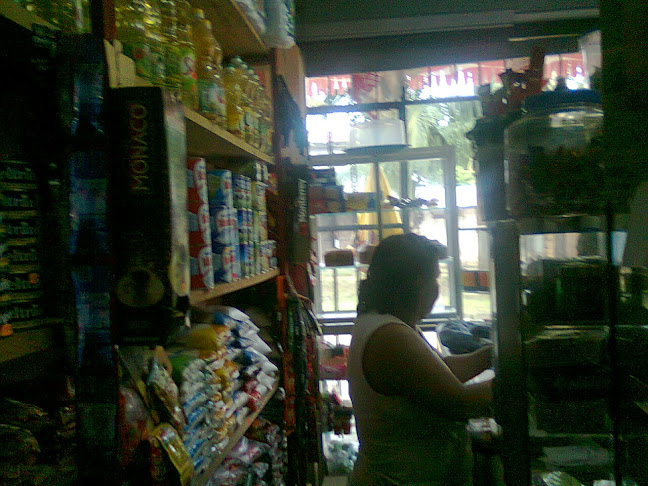 La Muyuna Licorería-Minimarket.