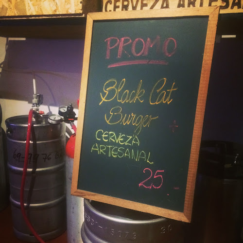 Comentarii opinii despre The Black Cat - Café Bar