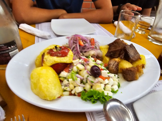 Opinii despre Restaurante Turístico Tres Marías în Santiago de Surco - Gastronomía y hostelería