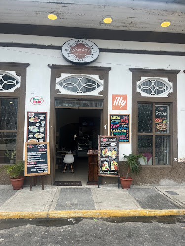 Franchesco Café Pizzería
