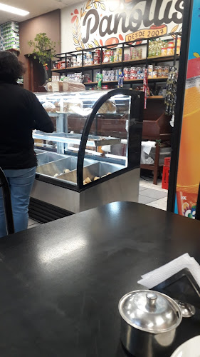 Comentarii opinii despre Panottis Panaderia Pasteleria Y Bodega SRL