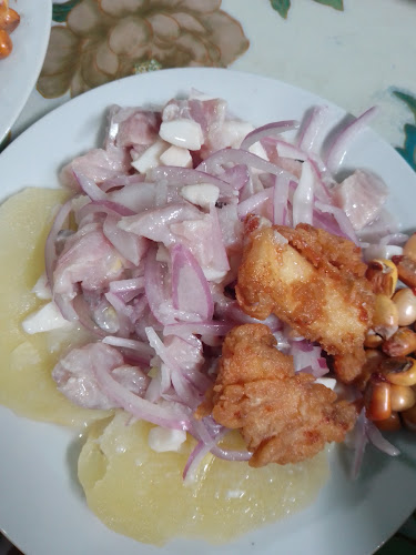 Restaurant "La casa De los Pescadores" & Enllantadora "Fátima del Carmen" - Gastronomía y hostelería