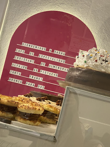 Comentarii opinii despre Sasha Pasteles