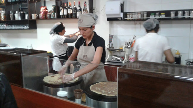 Comentarii opinii despre Aroma's Café & Crepes