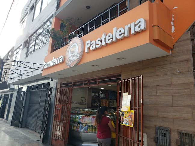 Panadería Pastelería Dina - Lima