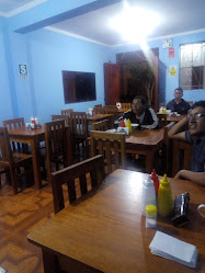 Polleria Restaurante Mis Dos Roquitos Punto Y Coma