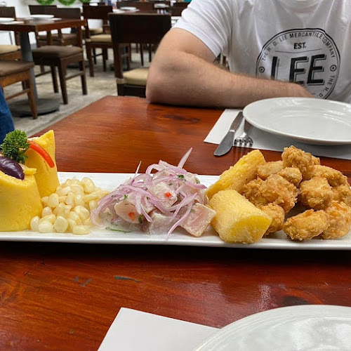 Opinii despre Embarcadero 41 Fusión în Miraflores - Gastronomía y hostelería