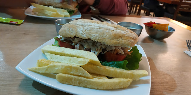 Av. Ejército 902, Cayma 04017