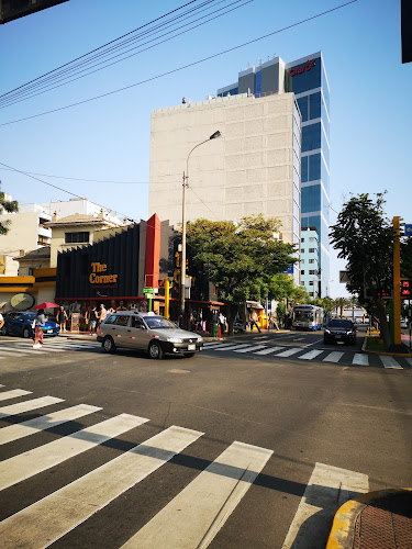 Comentarii opinii despre The Corner Sports Bar & Grill